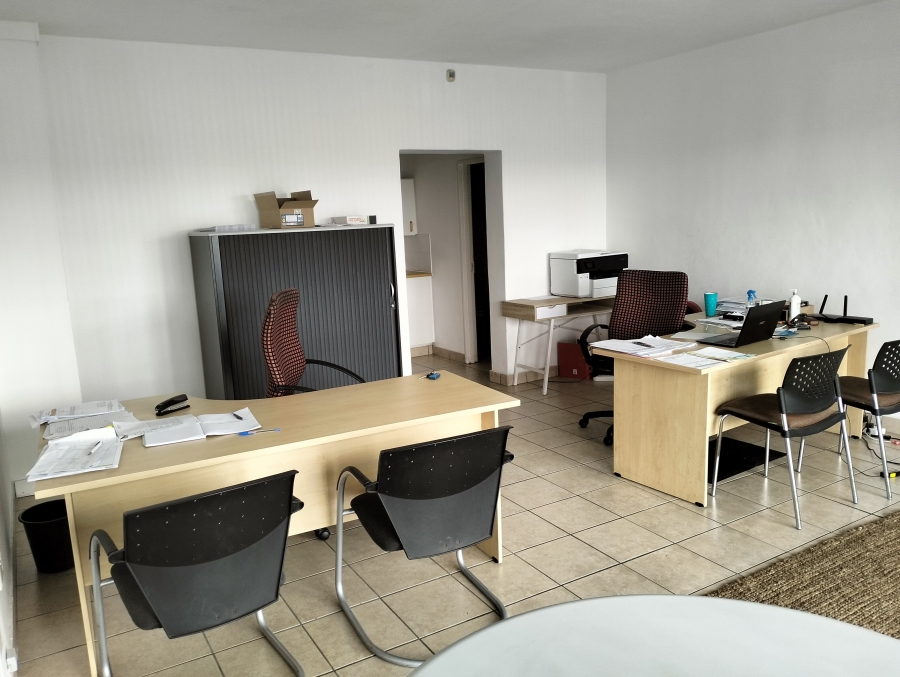 To Let commercial Property for Rent in Durbanville Western Cape